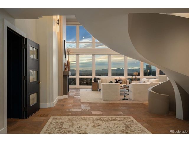 1133 Race St 17A, Denver, CO 80206