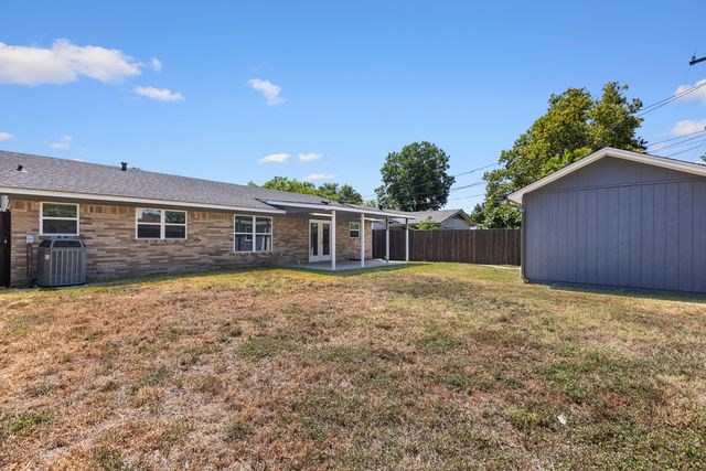 1231 Rancho Drive, Mesquite, TX 75149