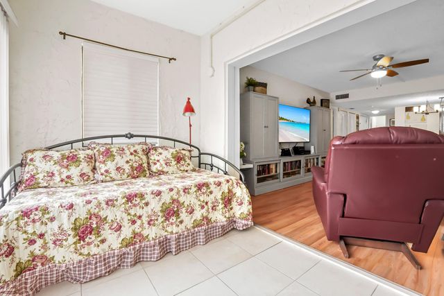 5355 SE Miles Grant Road 114, Stuart, FL 34997