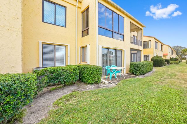 5355 SE Miles Grant Road 114, Stuart, FL 34997