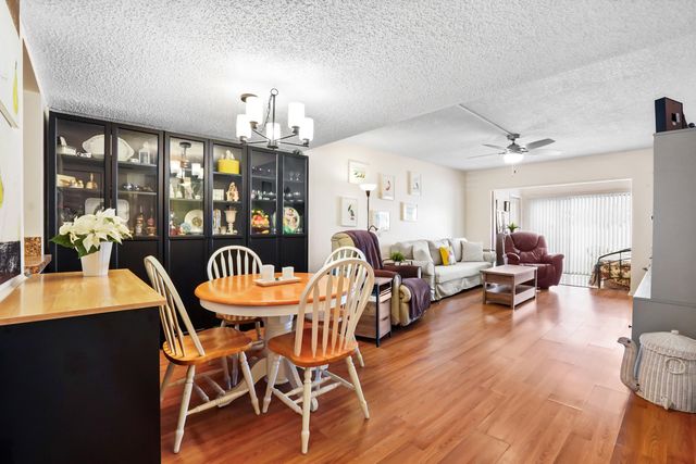 5355 SE Miles Grant Road 114, Stuart, FL 34997