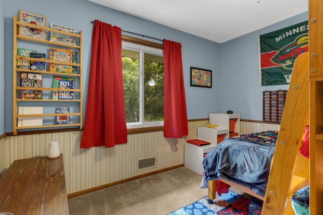 7660 Heritage Road, Eden Prairie, MN 55346