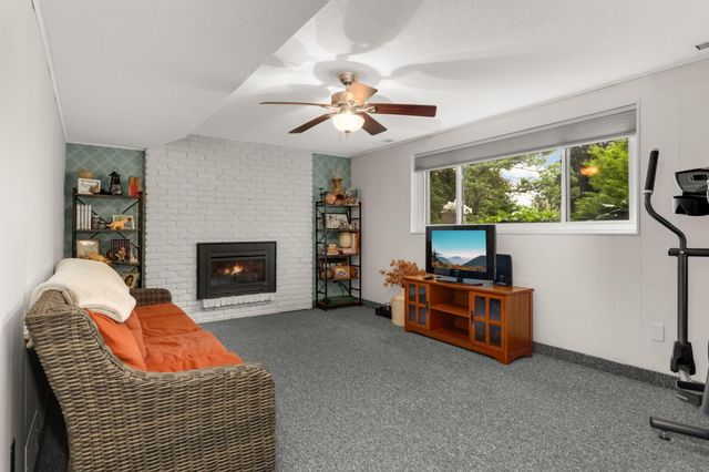 7660 Heritage Road, Eden Prairie, MN 55346