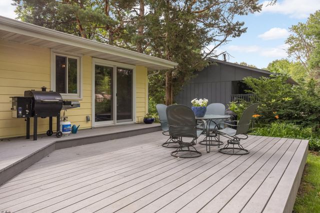 7660 Heritage Road, Eden Prairie, MN 55346