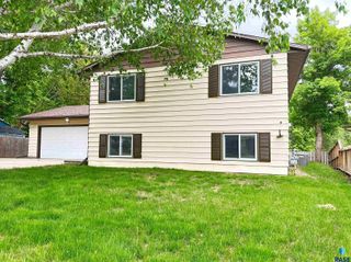 4301 E 28th St, Sioux Falls, SD 57103