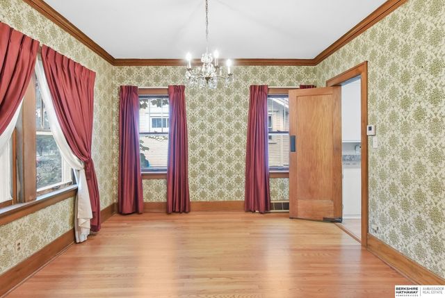 6551 Florence Boulevard, Omaha, NE 68112