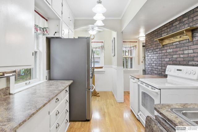 6551 Florence Boulevard, Omaha, NE 68112