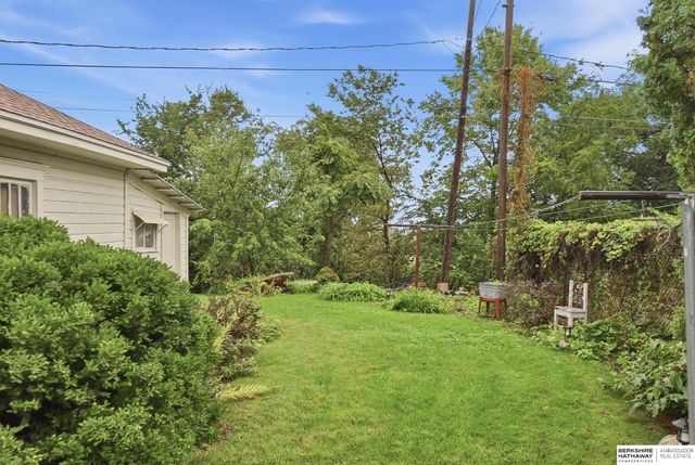 6551 Florence Boulevard, Omaha, NE 68112