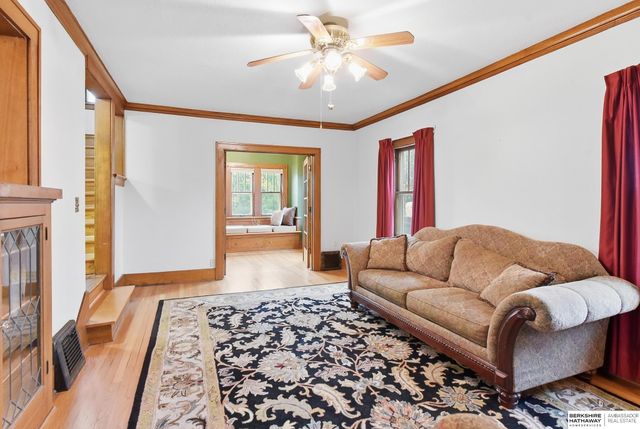 6551 Florence Boulevard, Omaha, NE 68112