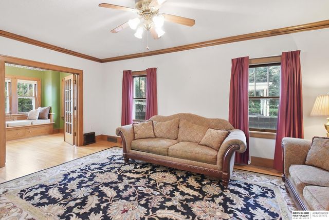 6551 Florence Boulevard, Omaha, NE 68112