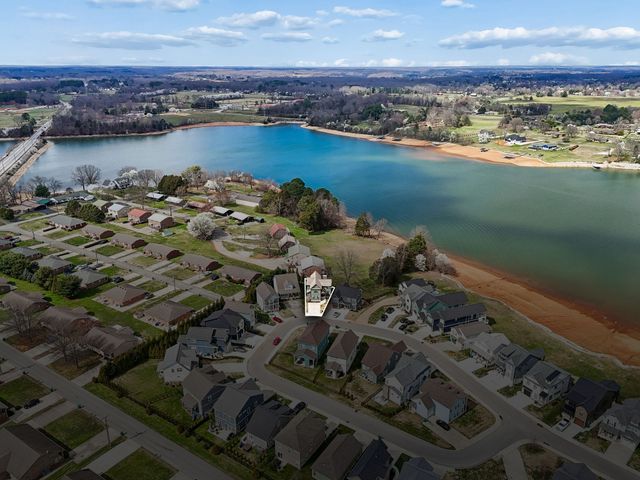 124 Barefoot Way, Winchester, TN 37398