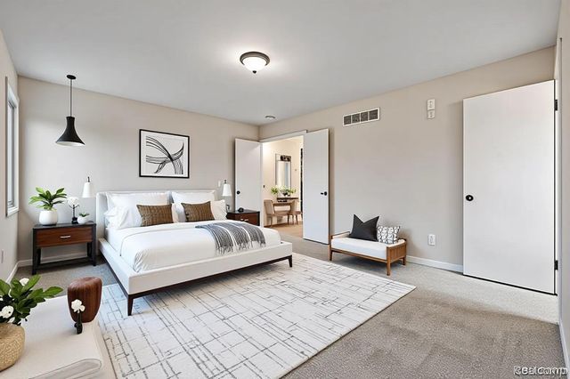 2116 Hidden Trail Drive, Sterling Heights, MI 48314