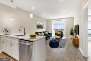 2209 N BROAD ST #403, Philadelphia, PA 19132