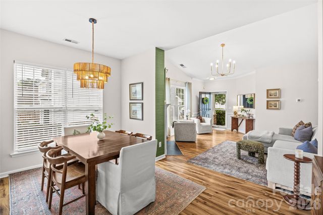 1732 Crabapple Tree Lane, Charlotte, NC 28214