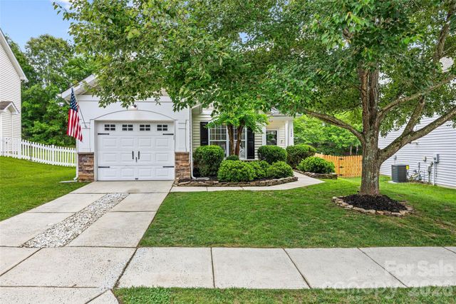 1732 Crabapple Tree Lane, Charlotte, NC 28214