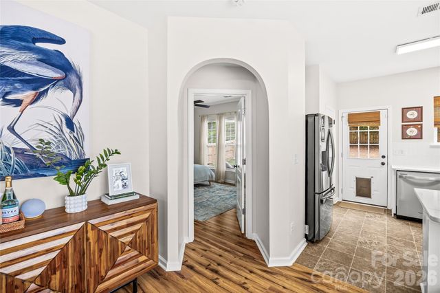 1732 Crabapple Tree Lane, Charlotte, NC 28214