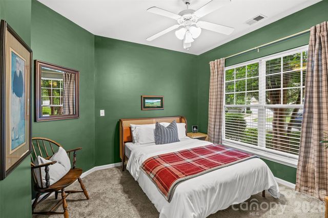 1732 Crabapple Tree Lane, Charlotte, NC 28214