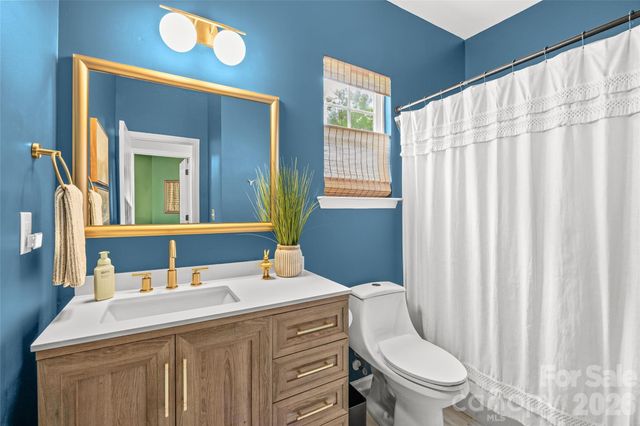 1732 Crabapple Tree Lane, Charlotte, NC 28214