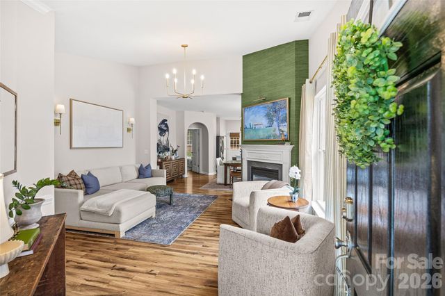 1732 Crabapple Tree Lane, Charlotte, NC 28214