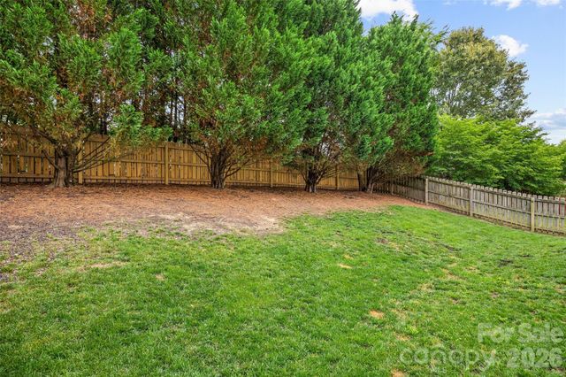 1732 Crabapple Tree Lane, Charlotte, NC 28214