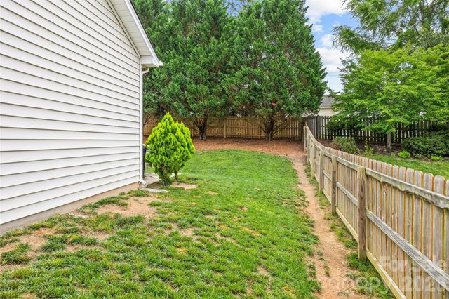 1732 Crabapple Tree Lane, Charlotte, NC 28214