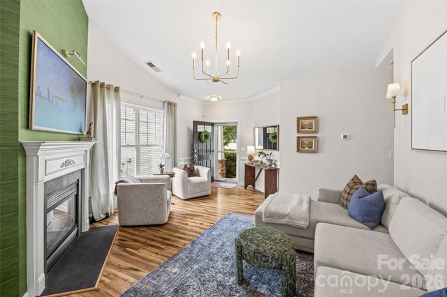 1732 Crabapple Tree Lane, Charlotte, NC 28214