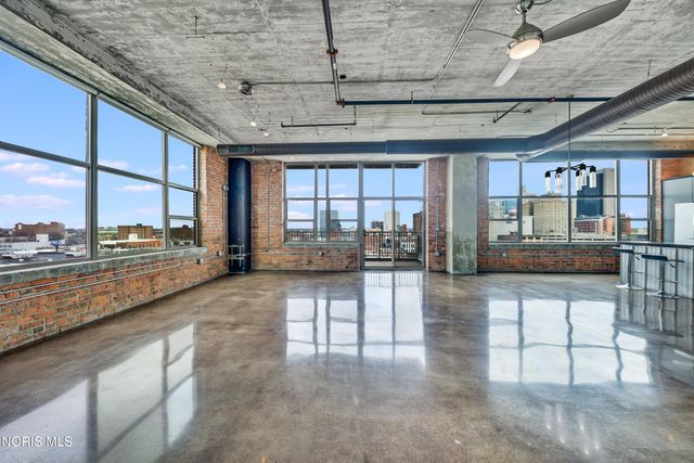 745 Washington Street, 601, Toledo, OH 43604