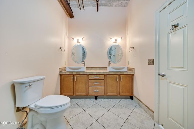 745 Washington Street, 601, Toledo, OH 43604