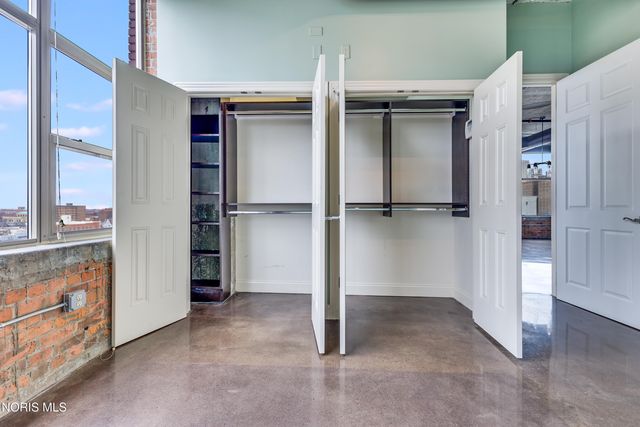 745 Washington Street, 601, Toledo, OH 43604