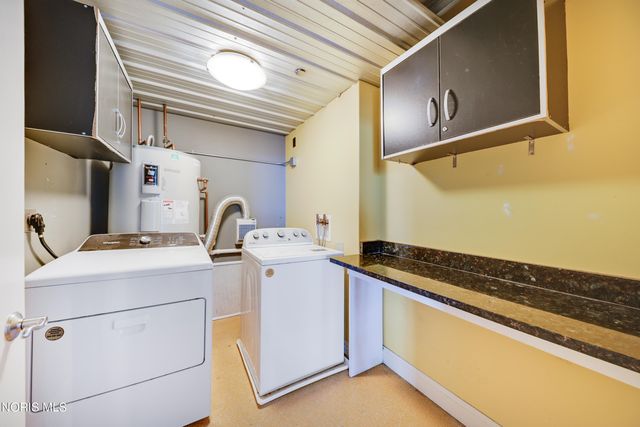 745 Washington Street, 601, Toledo, OH 43604