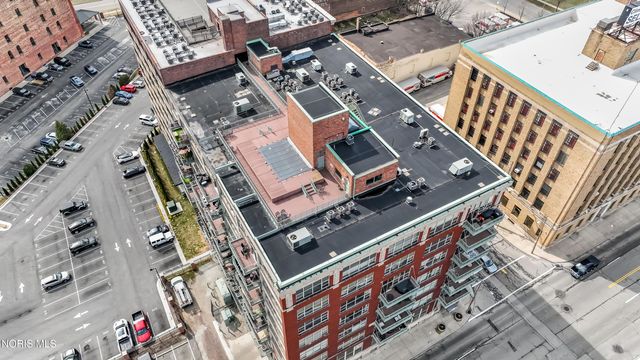 745 Washington Street, 601, Toledo, OH 43604