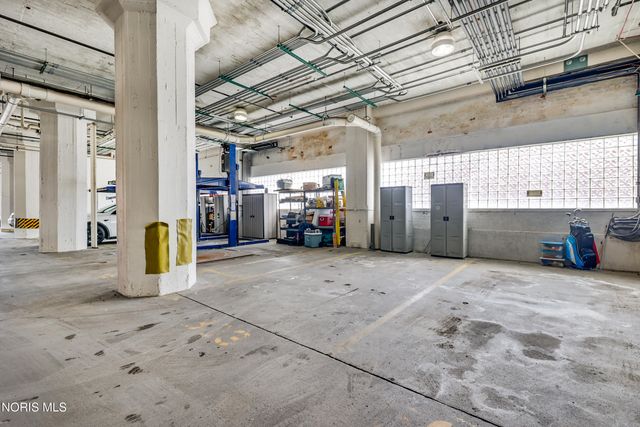 745 Washington Street, 601, Toledo, OH 43604