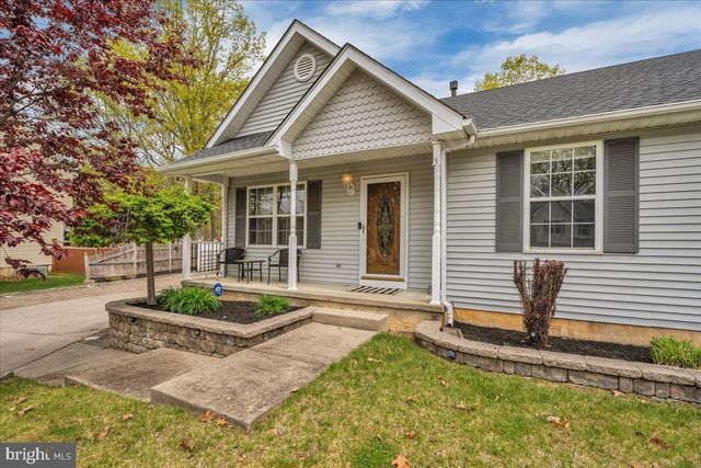 48 COUNTRY CLUB RD, Pine Hill, NJ 08021