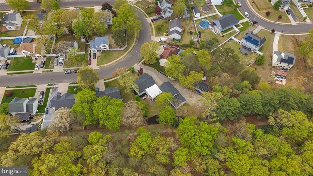 48 COUNTRY CLUB RD, Pine Hill, NJ 08021