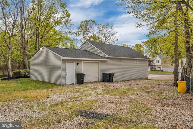 48 COUNTRY CLUB RD, Pine Hill, NJ 08021