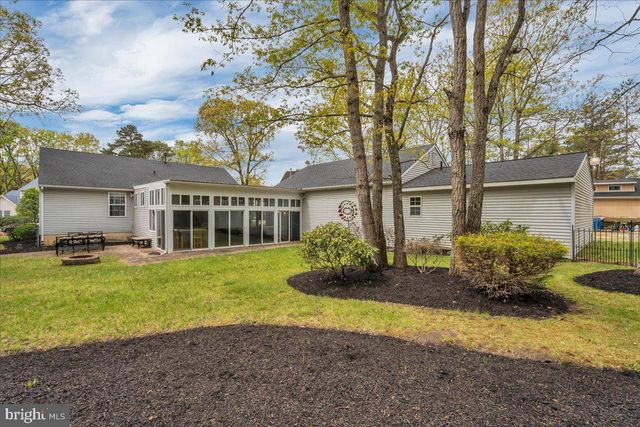 48 COUNTRY CLUB RD, Pine Hill, NJ 08021