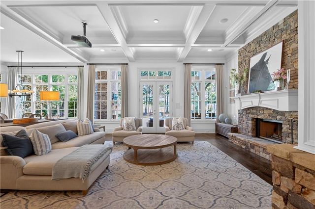 4915 Kettle River Point, Suwanee, GA 30024