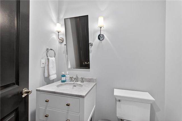 4915 Kettle River Point, Suwanee, GA 30024