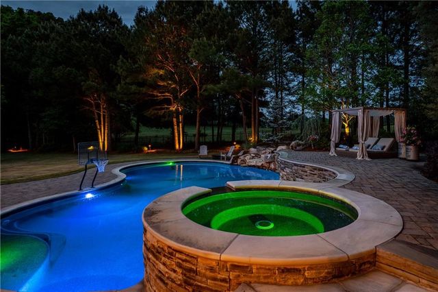 4915 Kettle River Point, Suwanee, GA 30024