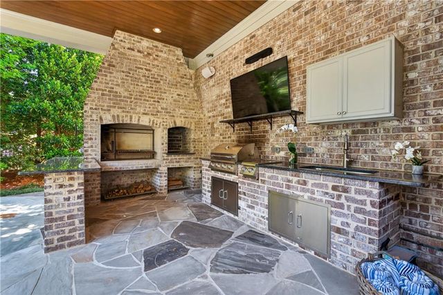 4915 Kettle River Point, Suwanee, GA 30024
