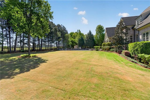 4915 Kettle River Point, Suwanee, GA 30024