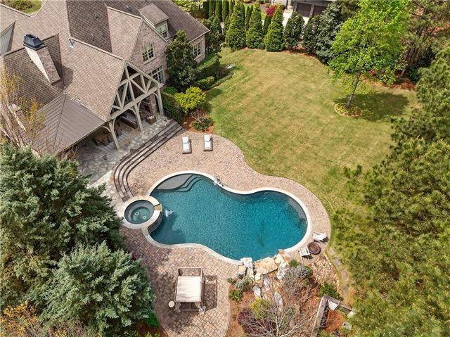 4915 Kettle River Point, Suwanee, GA 30024