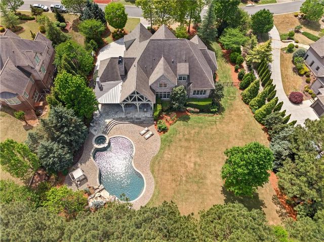 4915 Kettle River Point, Suwanee, GA 30024