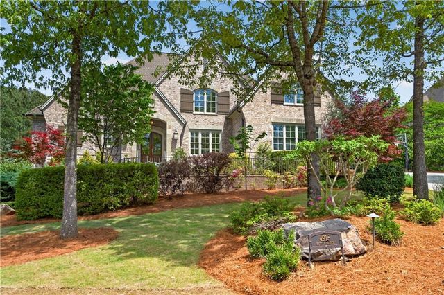 4915 Kettle River Point, Suwanee, GA 30024