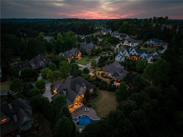 4915 Kettle River Point, Suwanee, GA 30024