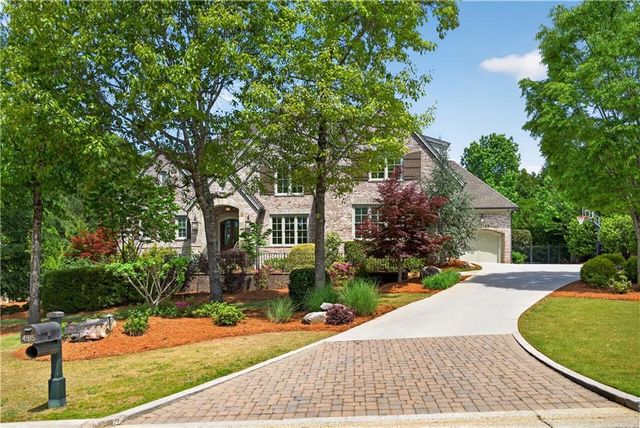 4915 Kettle River Point, Suwanee, GA 30024