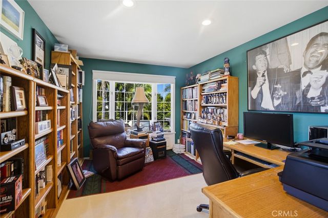 2033 Holiday, Newport Beach, CA 92660