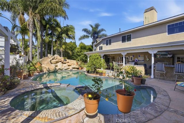 2033 Holiday, Newport Beach, CA 92660