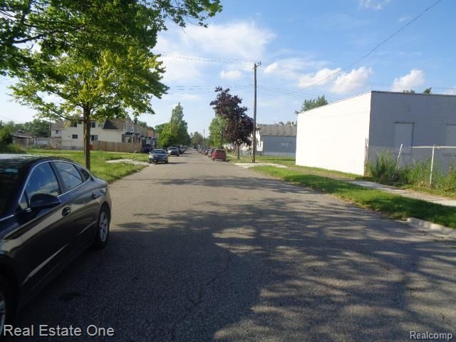 6041 Casmere Street, Hamtramck, MI 48212