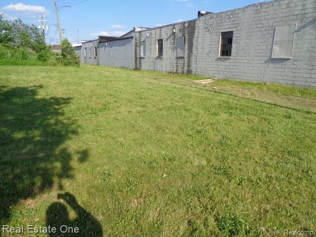 6041 Casmere Street, Hamtramck, MI 48212